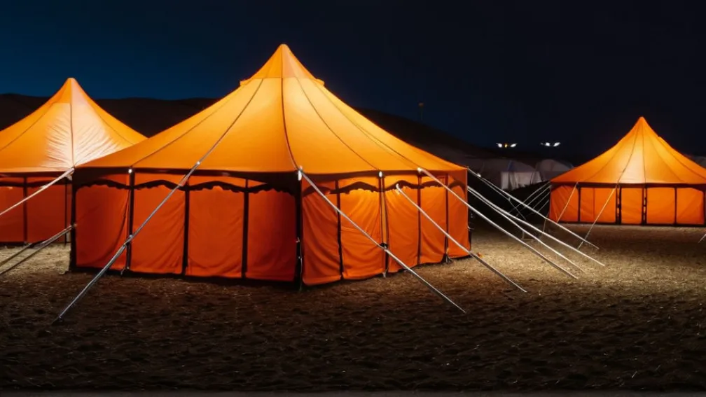 Нежность среди хаоса: история одной пары во время тайфуна "Фун-вонг" на Филиппинах