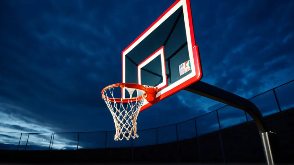 UMBC вырывает победу у Вагнера: сенсационный трехочковый Армстронга на последней секунде овертайма