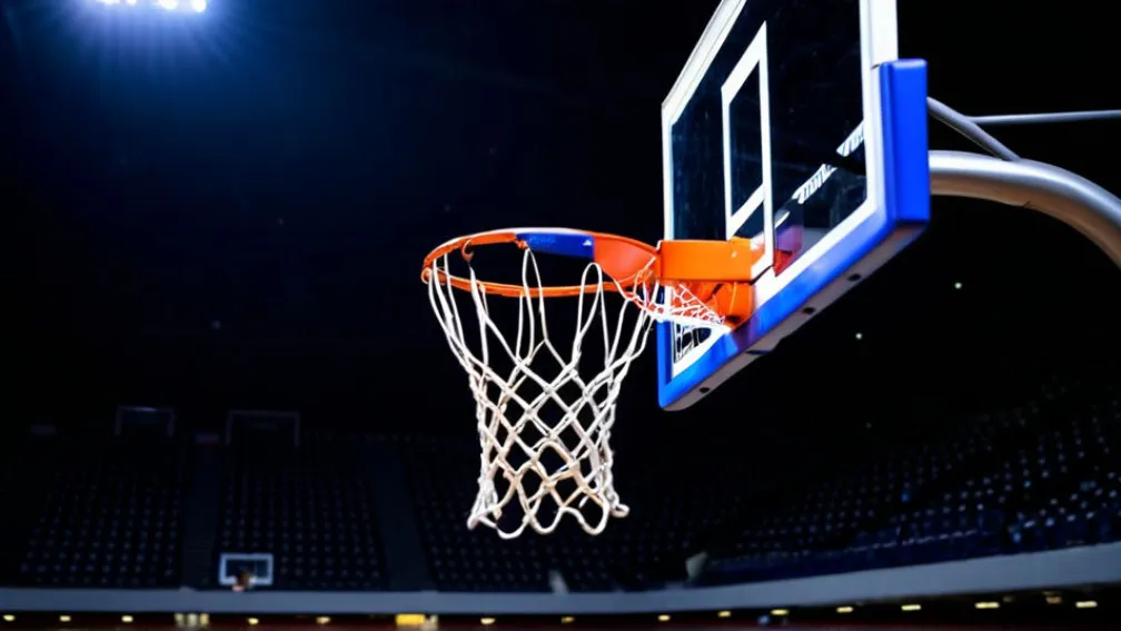 «Кливленд Кавальерс» обыграли «Индиана Пэйсерс» в Кубке НБА: Митчелл и Гарлэнд блистают