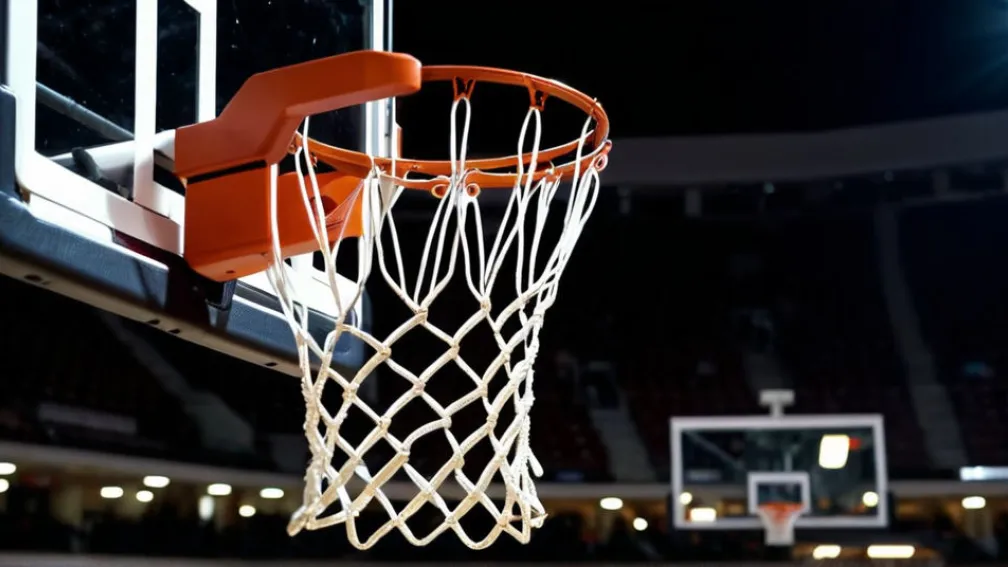 Баскетбол: Непобедимые «Спартанцы» Мичиган Стейт готовятся к встрече с «Пиратами» Ист Каролины