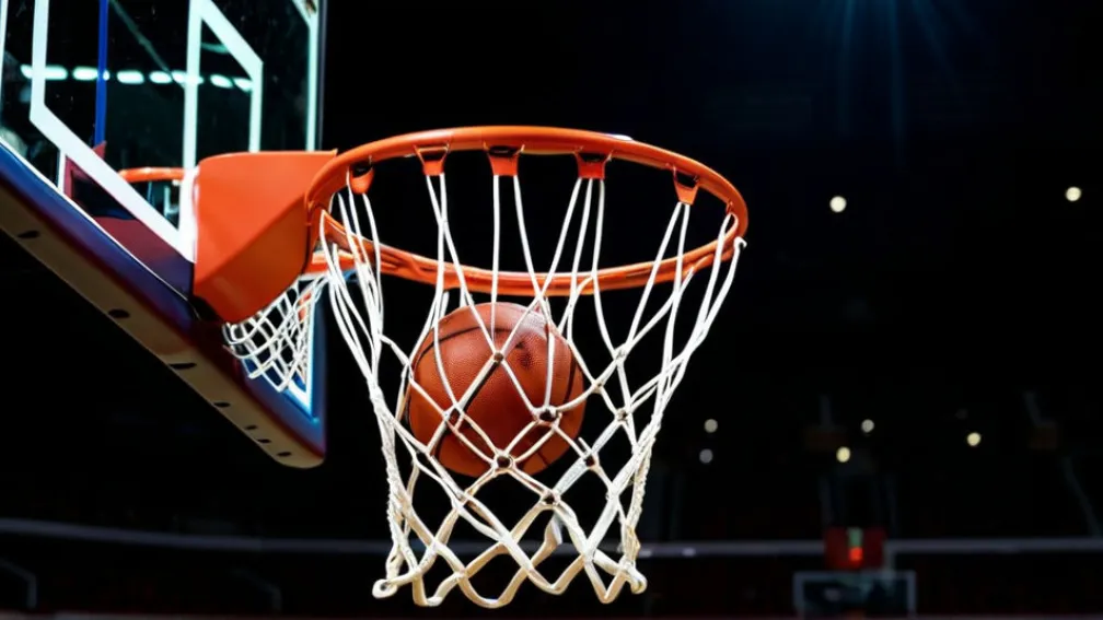 «Луисвилл» разгромил «Морхед Стейт» в баскетбольном матче