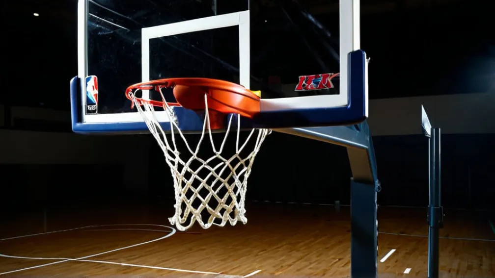 Баскетбол: Джеймс Мэдисон одержал победу над Омахой со счетом 88-77