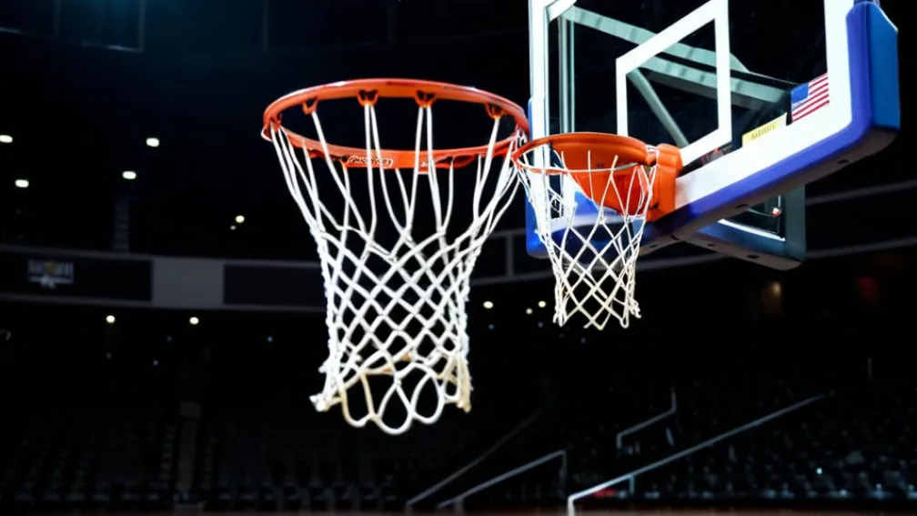 Holy Cross одержал убедительную победу над Worcester State в баскетбольном матче