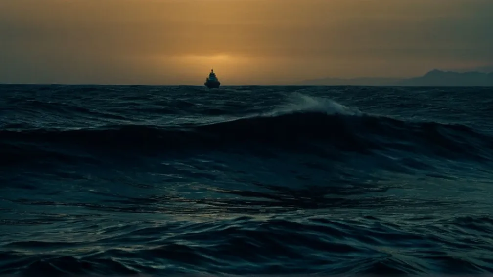 Пропал член экипажа британского судна у берегов Ирландии: Начались масштабные поиски