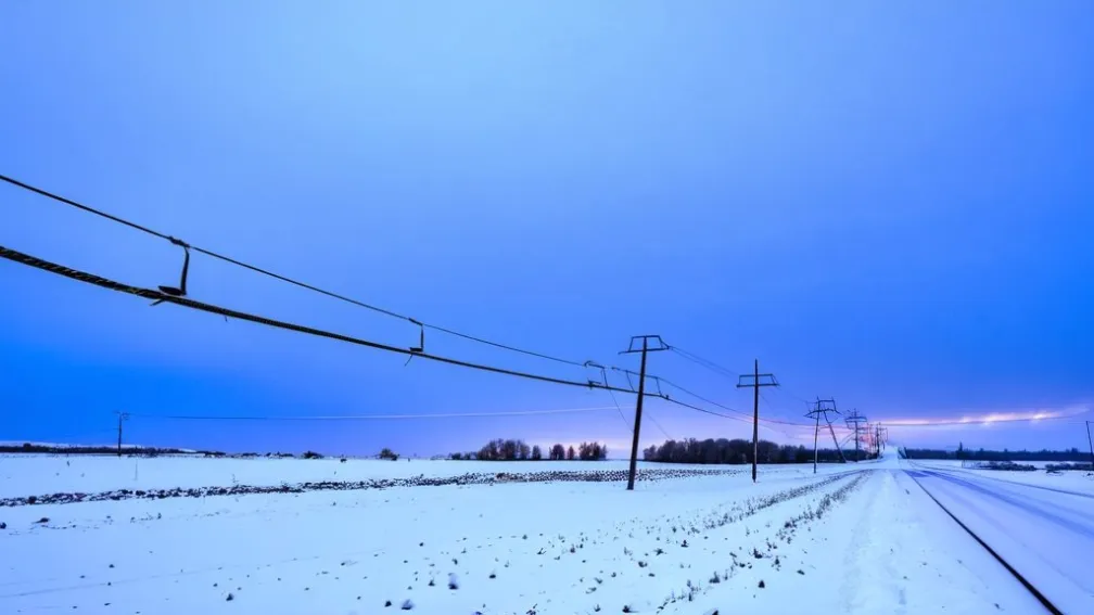 Украинские дронные атаки отключили электричество в сотнях тысяч домов на юге Украины, контролируемой Россией