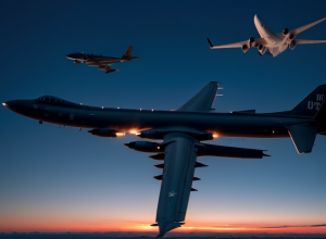 Диспетчеры "забыли" предупредить: бомбардировщик B-52 и пассажирский лайнер чудом избежали столкновения в США