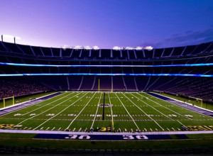 Колледж-футбол: Техас возвращается в топ-10, ACC доминирует в топ-25