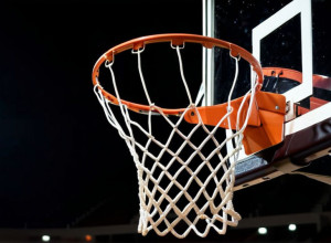 Мичиган разгромил Нотр-Дам: Историческое поражение "Сражающихся ирландцев" в баскетболе