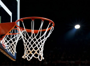 Йельский университет готовится к встрече с Род-Айлендом после победы с 21 очком Фокса