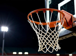 Стони Брук одержал уверенную победу над Мэном благодаря Эрику Пратту