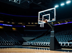 Героический бросок Стефаноса Спарталиса принес "Монмуту" победу в овертайме