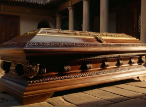 Чудо в Таиланде: Женщина "ожила" в гробу перед кремацией