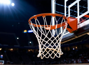 Триумф Northern Illinois: Дюкоммюн привел команду к победе над Loyola Chicago