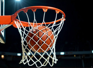 Успешный старт: Женская команда Кентукки разгромила Пердью благодаря Страк и Оби