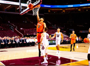 УМАСС одержал победу над "Орегон Стейт" со счетом 73-65