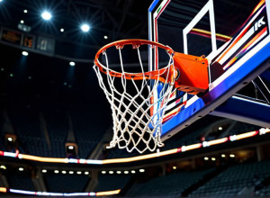 Баскетбол: Вальпараисо Одержал Уверенную Победу над Кливленд Стейт со счетом 90-75