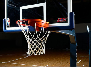 Баскетбол: Джеймс Мэдисон одержал победу над Омахой со счетом 88-77