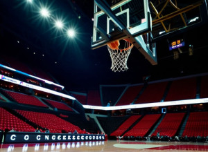 Баскетбольный поединок: Bowling Green Falcons против VMI Keydets в Кипарисовом озере