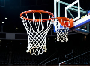 Holy Cross одержал убедительную победу над Worcester State в баскетбольном матче