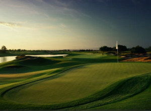 Чемпионат Butterfield Bermuda: Адам Хэдвин лидирует после приостановки второго раунда