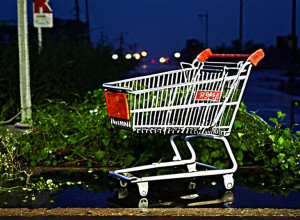 Гонолулу: Бездомные в ловушке «крутящейся двери» штрафов и судебных отклонений