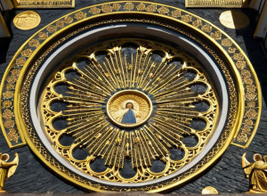 Символы на фасаде Софийского собора в Киеве