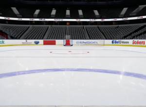 Пять шайб и пять разных авторов: «Сирены» разгромили «Голден Айз» на домашнем льду