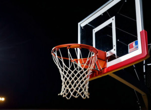 Баскетбольный триумф Дартмута: Брэндон Митчелл-Дэй ведет команду к победе над Сент-Питерсом