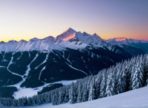 Горнолыжный Сезон 2025: Актуальные Условия Снега и Открытия Курортов Северной Америки