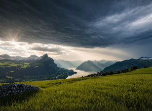 Швейцария голосует по вопросу обязательной национальной службы для женщин