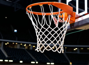 Баскетбольное противостояние: «Филадельфия» встретится с «Милуоки» в важной игре Восточной конференции