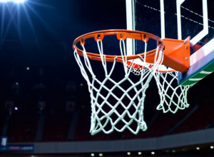 «Денвер Наггетс» продлил рекордную серию выездных побед до 10 матчей благодаря Мюррею и Йокичу