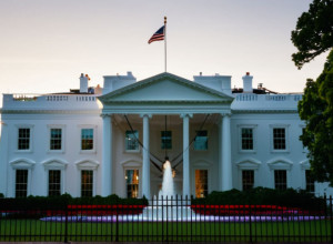 Обновленные экскурсии в Белый дом: Изменения, связанные со строительством нового бального зала