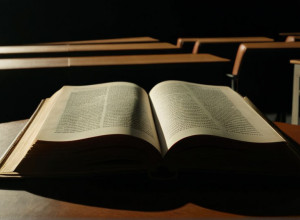 Инструктор Университета Оклахомы отстранен из-за библейского эссе о гендере