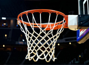 Баскетбол: "Коламбия" одержала седьмую подряд победу, одолев "Хофстру" со счетом 72-70