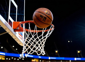 Ричмонд прерывает серию Белмонта: Джонстон блистает с 19 очками