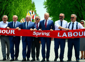 Праздник весны и труда