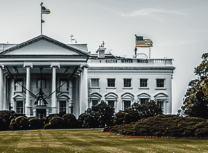 Противоречивые заявления о тарифах усиливают критику помощников Трампа