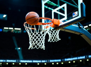 Баба Миллер обеспечил «дабл-дабл» в победе Цинциннати над Джорджия Стэйт