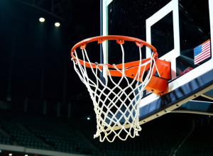 USC Trojans Сразятся с Illinois State Redbirds: Баскетбольная Встреча в Инглвуде