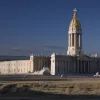 Первый день Конклава в Ватикане завершился черным дымом; обострение между Индией и Пакистаном. Обзор мировых событий.