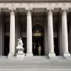 ICE меняет тактику: Школьник задержан у суда в Нью-Йорке