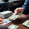 Отмена налогов на чаевые: как инициатива повлияет на официантов, водителей и клиентов