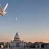Папа Лев XIV призвал прекратить войны в первом воскресном благословении