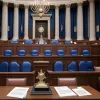 Консерваторы в Конгрессе США ставят под угрозу масштабный законопроект республиканцев повестки Трампа