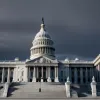 Эксперты: Как Трамп использовал чрезвычайное положение для укрепления своей власти в США