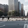 Протесты в Лос-Анджелесе: Призывы к сдержанности полиции после ранений журналистов