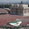 Мексиканский флаг стал символом протеста: как национальный символ используется оппозицией