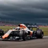 Скандальный штраф лишил Пиастри победы в Сильверстоуне: гонщик McLaren жаждет реванша